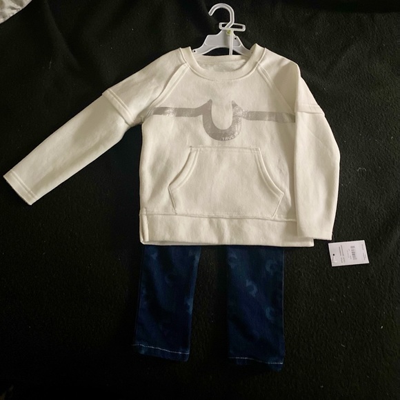 2 piece True Religion Boys - Picture 2 of 5